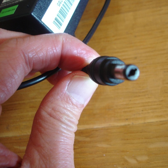 LITE ON AC Power Adapter Model PA-1051-91 Output 19V 2.63A. Pre-owned. - Picture 4 of 4